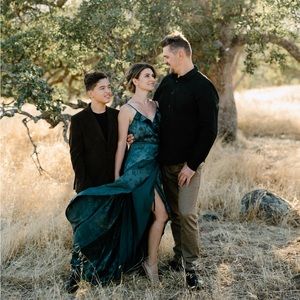 Beautiful dress for any occasion! ;)